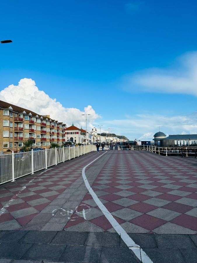 Newly Refurbished Two Bedrooms Flat St Leonards-on-Sea Buitenkant foto